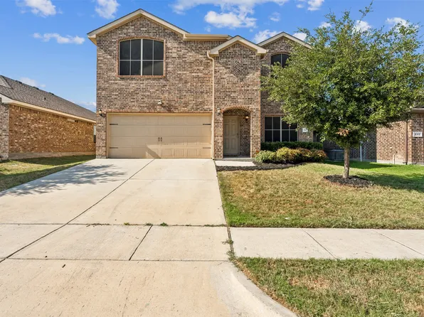 636 River Rock Dr, Azle, TX 76020