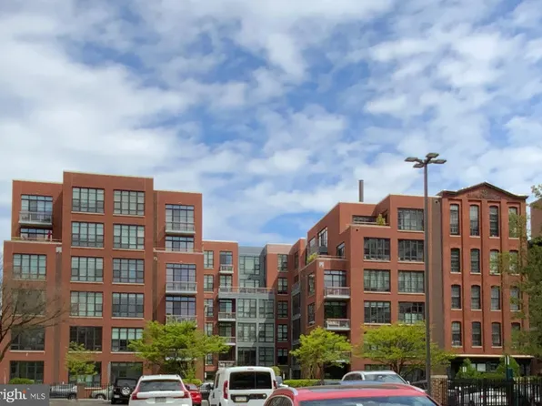 317-319 Vine St #110, Philadelphia, PA 19106