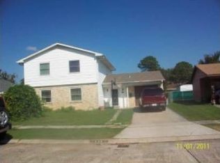 625 N Niagara Cir, Gretna, LA 70056