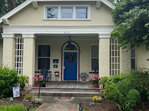 915 N Main St, South Boston, VA 24592