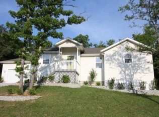 697 Austin Pl, Reeds Spring, MO 65737