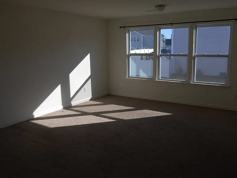 4037 Monteray Cir — Photo 12
