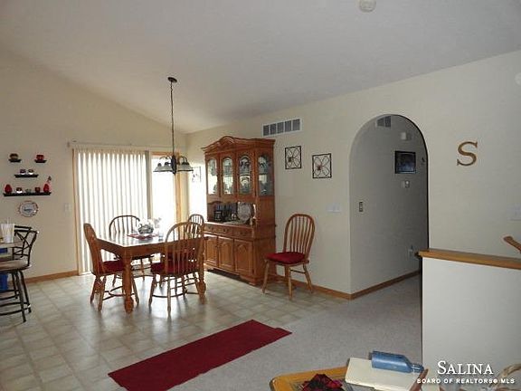 5th image of 1223 Sierra Dr