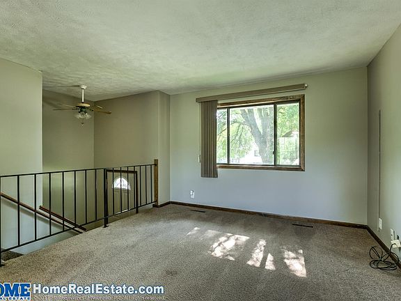 4th image of 2423 NW 51st St