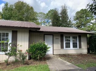3920 NE 1st Ter, Gainesville, FL 32609
