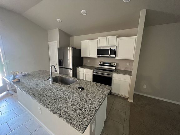 2nd image of 3118 Urbana Pl