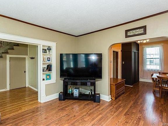 5th image of 729 Regina Ave
