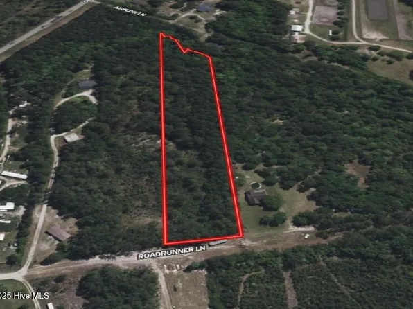 147 Roadrunner Lane, Holly Ridge, NC 28445