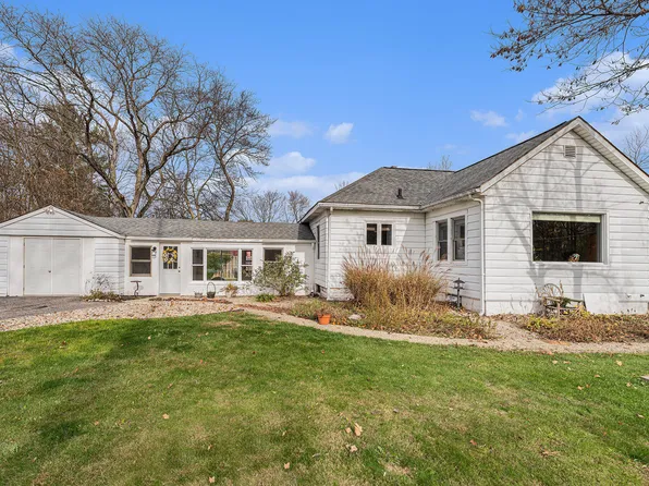 403 Davis St, Allegan, MI 49010