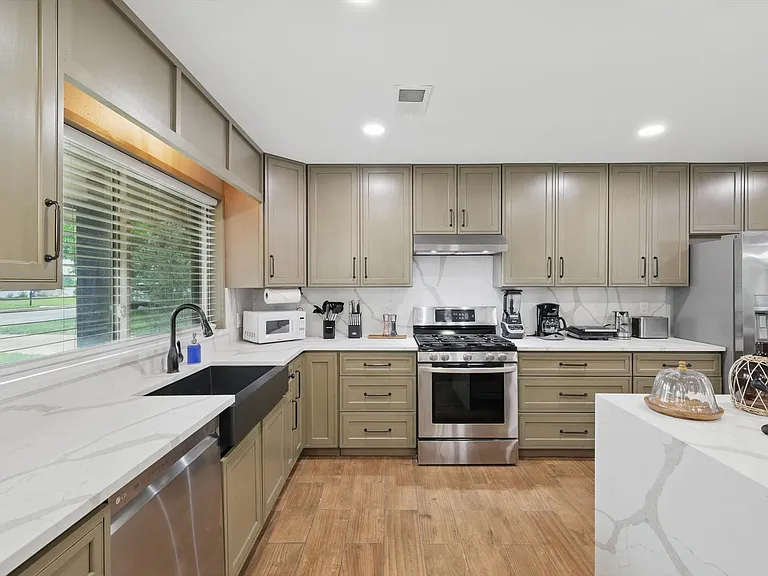 6333 Tosca Dr — Photo 16