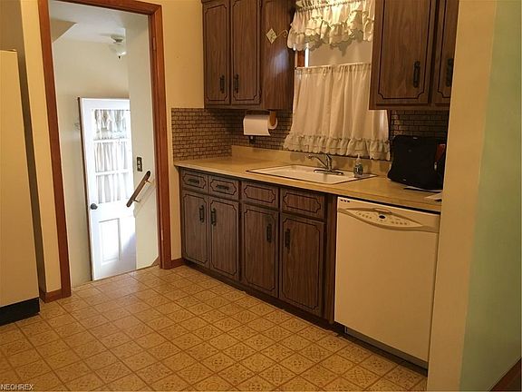 2nd image of 13605 Eastwood Blvd