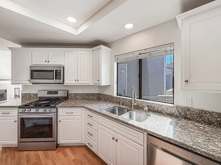 10885 Scripps Ranch Blvd #2 — Photo 2