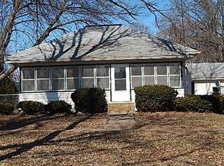 455 E 1st St, Earlham, IA 50072