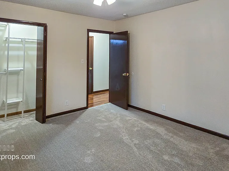 1404 Scenic Dr — Photo 12
