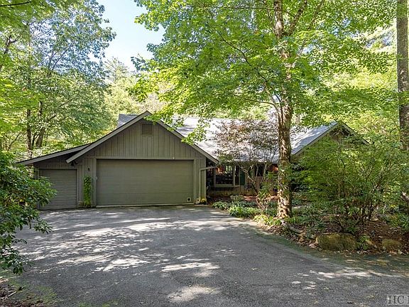 2nd image of 30 Rocky Creek Rd
