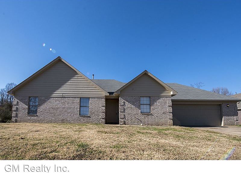 1st image of 4361 Oaks Royal Dr