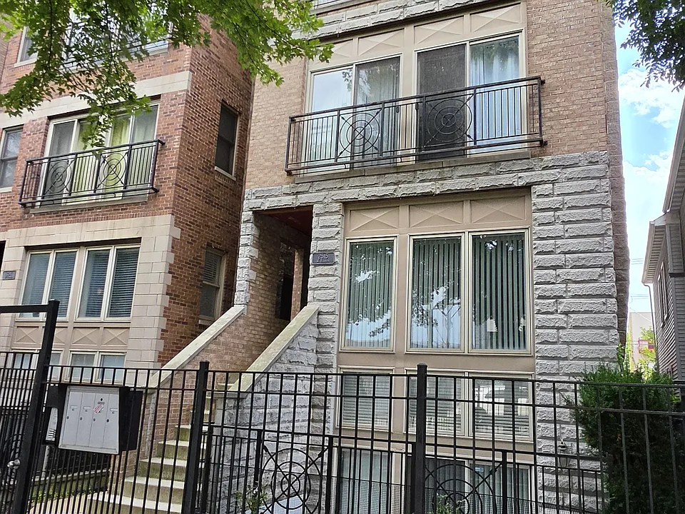2515 W Harrison St #3