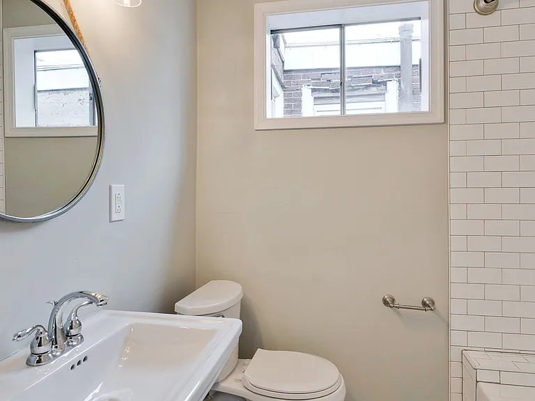 430 McClellan St — Photo 15