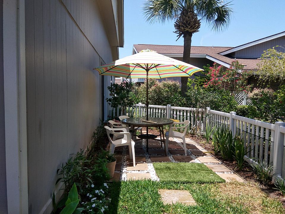 1st image of 134 Lagoon Ct #16