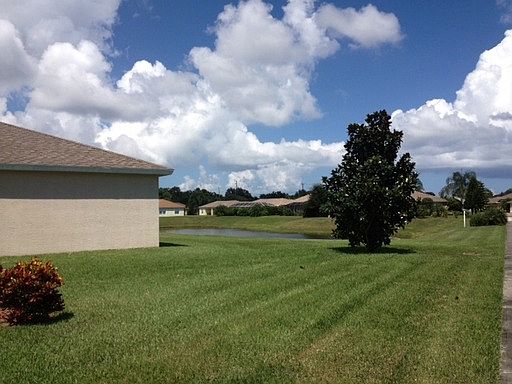 3rd image of 1800 Finch Ln SW