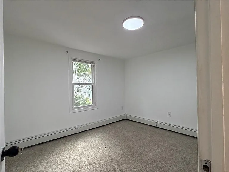 38 Marion Ave — Photo 18