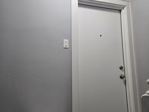 4th image of 229 Columbia Ave APT 2
