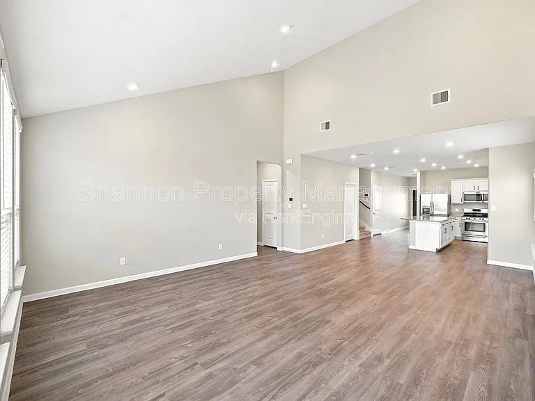 32311 Melbrooke Dr — Photo 16