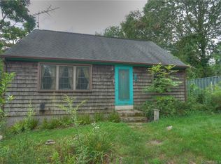 12 Little Gull Ln, Groton, CT 06355