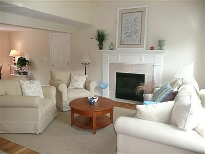 2nd image of 62 Dory Lane #62