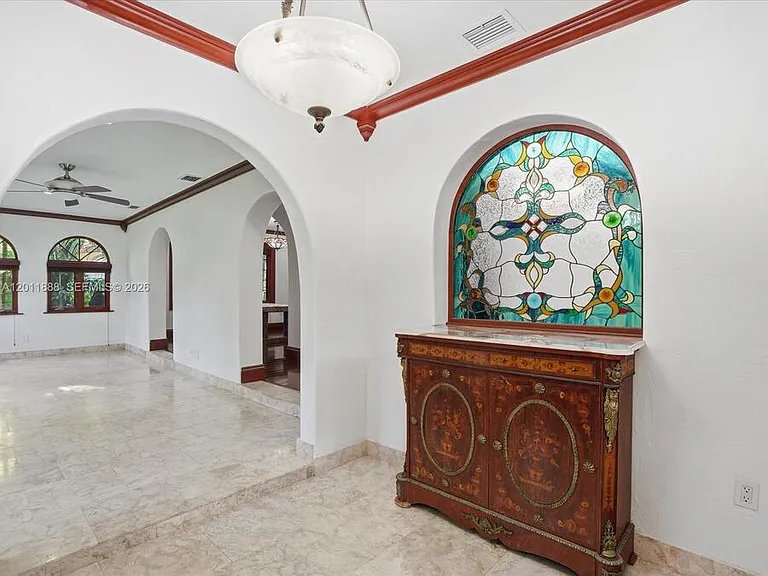 1137 Asturia Ave — Photo 22