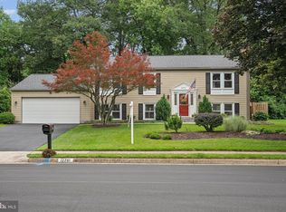 12751 Bradwell Rd, Herndon, VA 20171