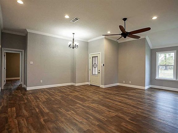 5th image of 807 Burr Oak Dr
