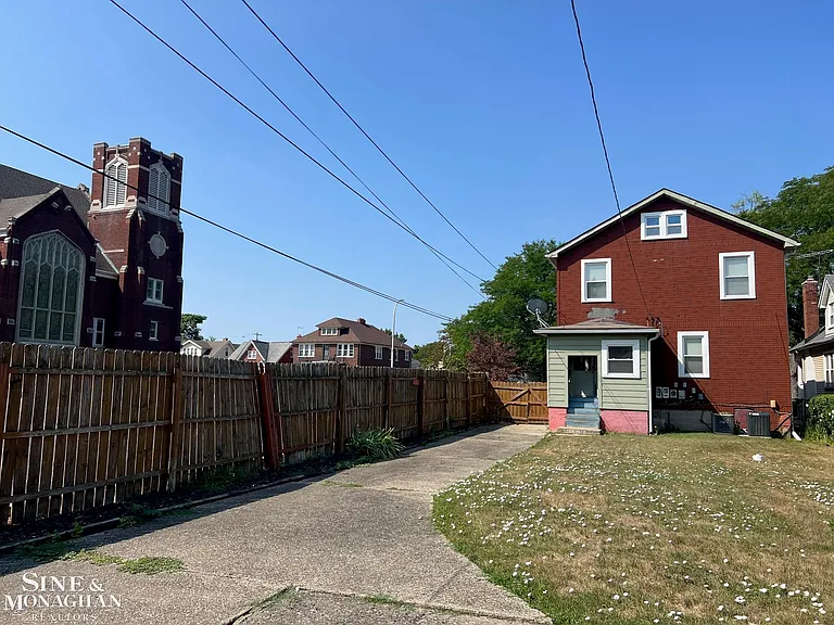 1450 Maryland St — Photo 29