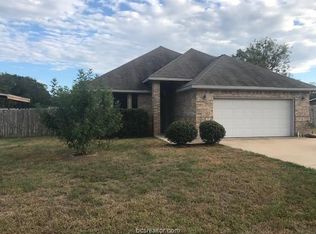 401 Carter St, Franklin, TX 77856