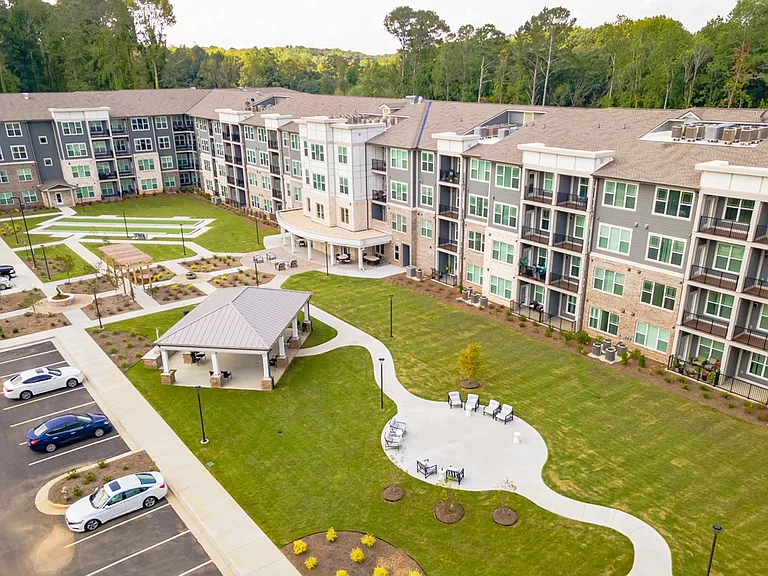 Covington Crossings 55+ Senior Living — Photo 32