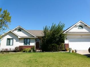 2002 S Hedgecliff St, Wichita, KS 67207