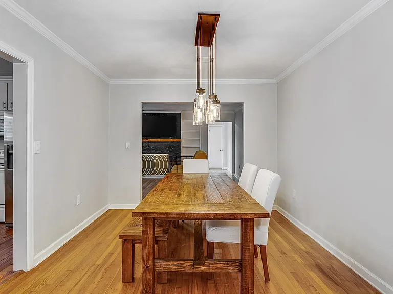 1812 E Avery St — Photo 17