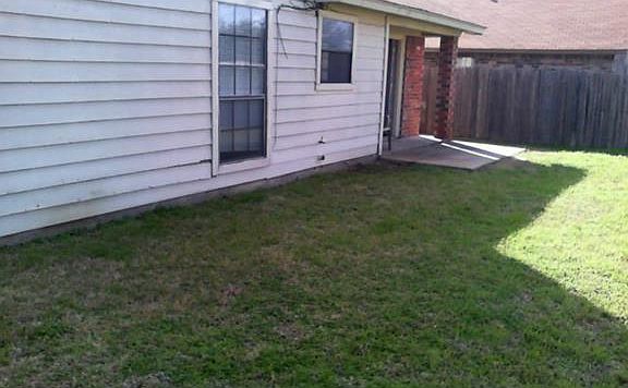 3rd image of 203 Cutting Horse Ln