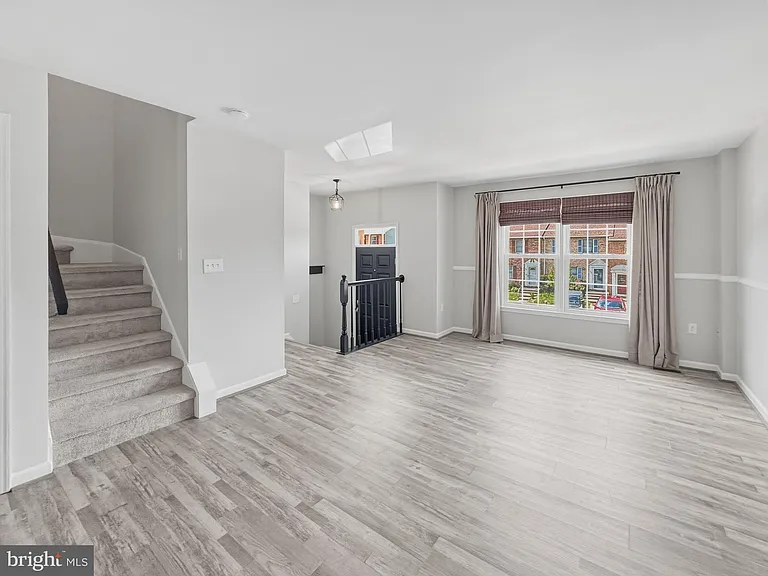1107 Oak View Dr — Photo 6