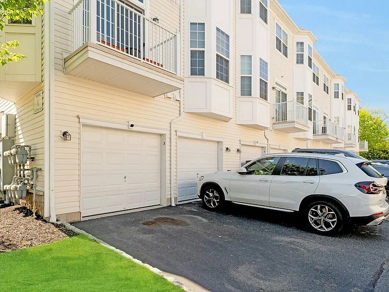 1 Clover Ln — Photo 18