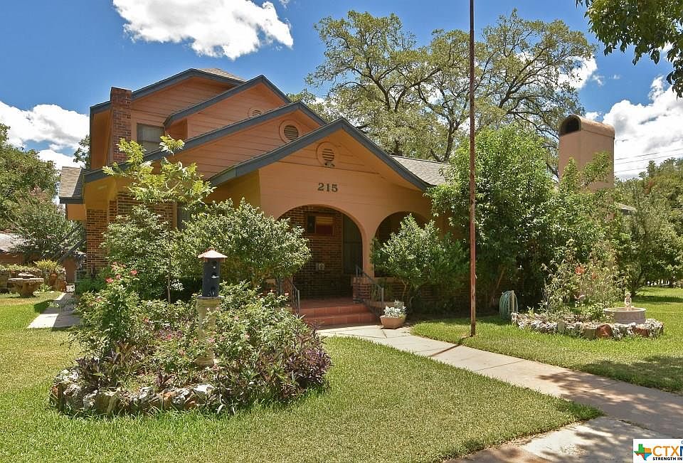 215 S Oak Ave, Luling, TX 78648 Zillow