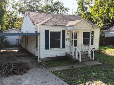 2104 Oakwood St, Fort Worth, TX, 76117