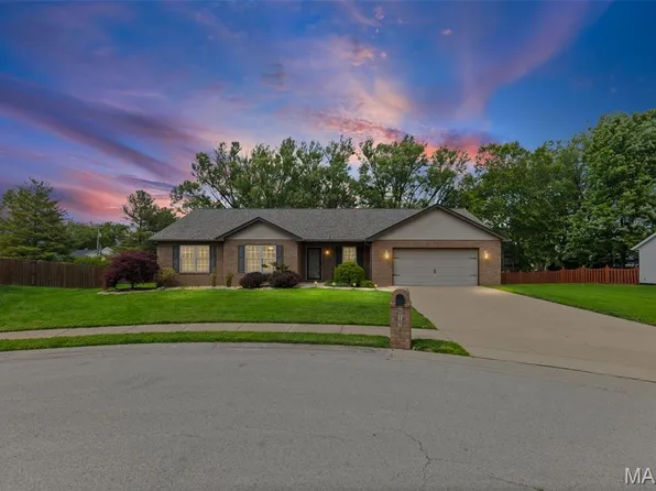 612 Wheatfield Rd, O Fallon, IL 62269