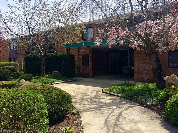 2nd image of 23855 David Dr Unit 116