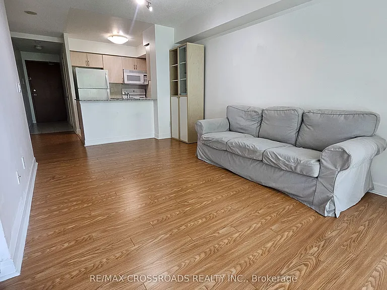 35 Bales Ave #501 — Photo 7