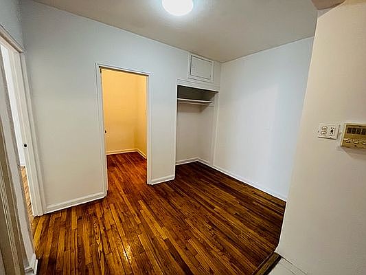 2nd image of 219 Avenue A #2B