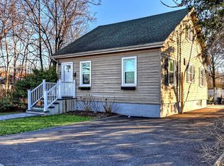 10 N Jerusalem Rd, Wantagh, NY 11793