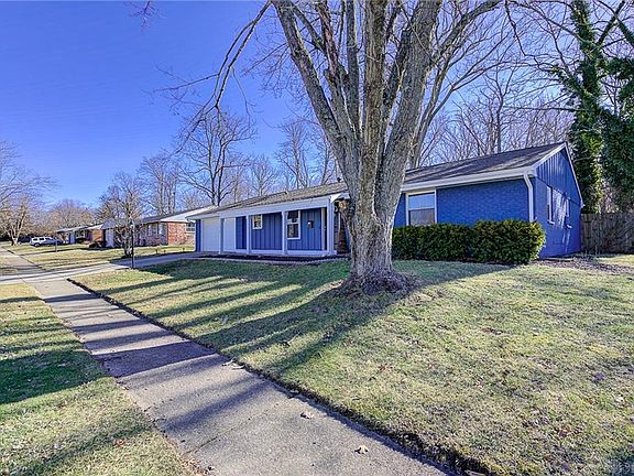 3rd image of 4436 Seville Dr