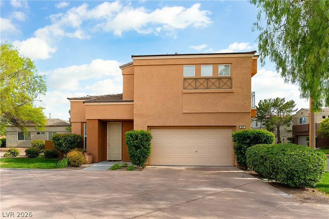 3 bed, 2.5 bath, 1564 sqft, $2,650 — Photo 1