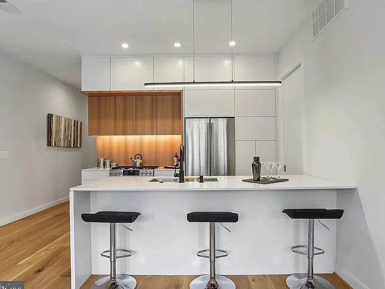 1434 Chapin St NW #4 — Photo 10